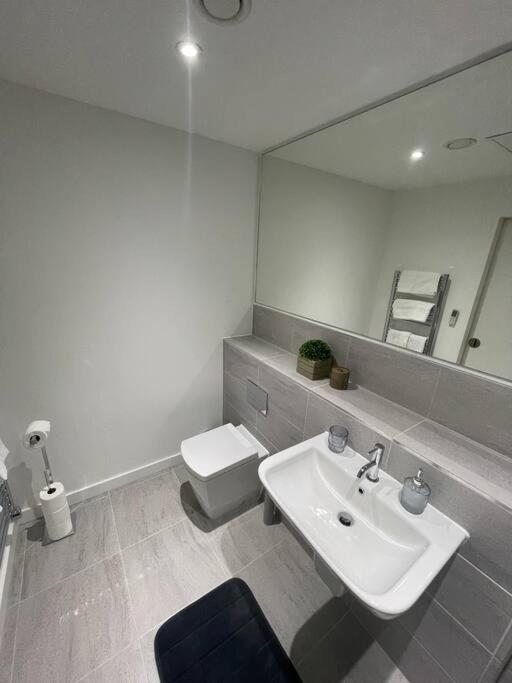 Ferienwohnung Stylish Flat In Old Trafford Manchester Exterior foto